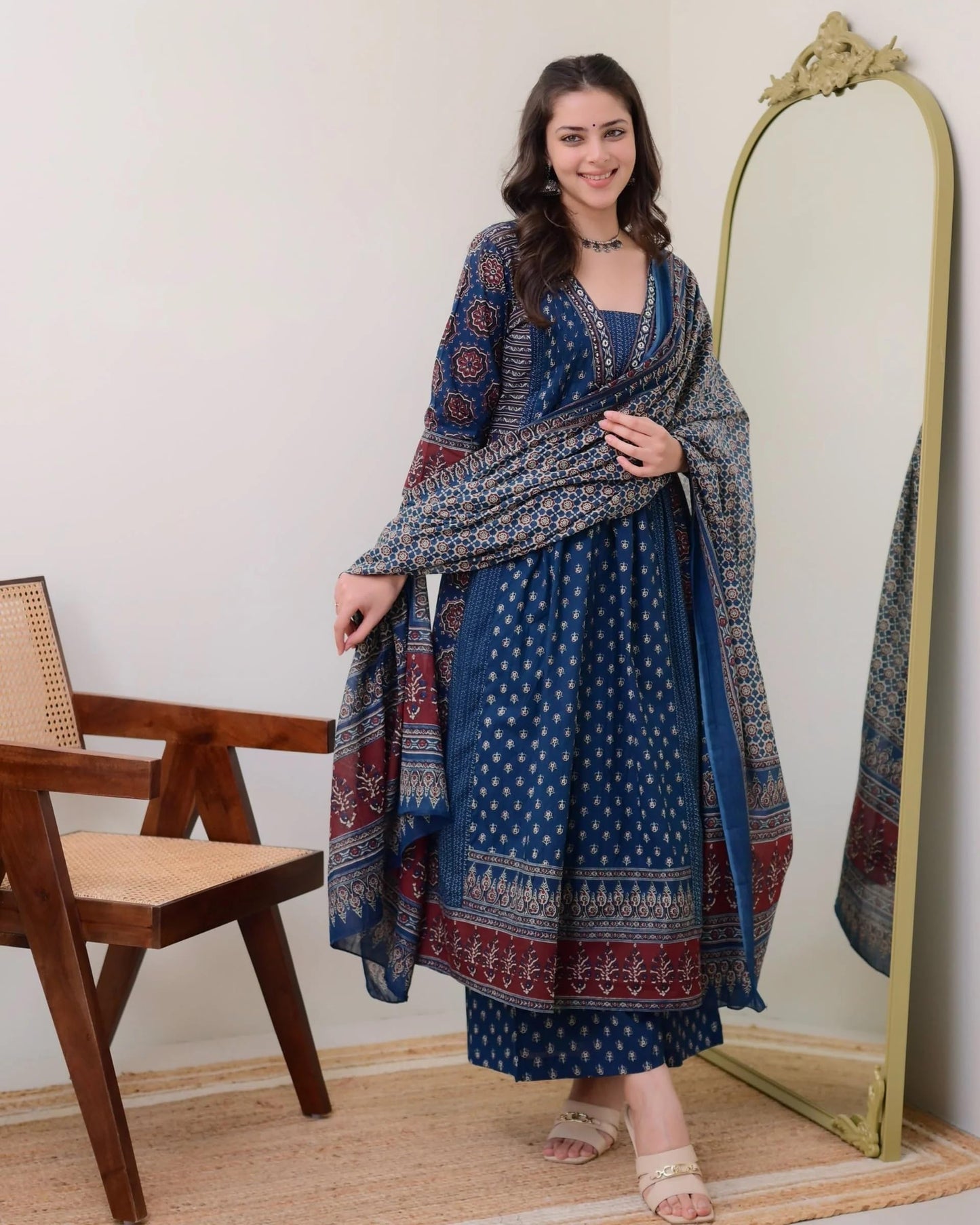 KLOSIA Women Printed Anarkali Kurta and Pant Set with Dupatta (in, Alpha, L, Teal Blue)